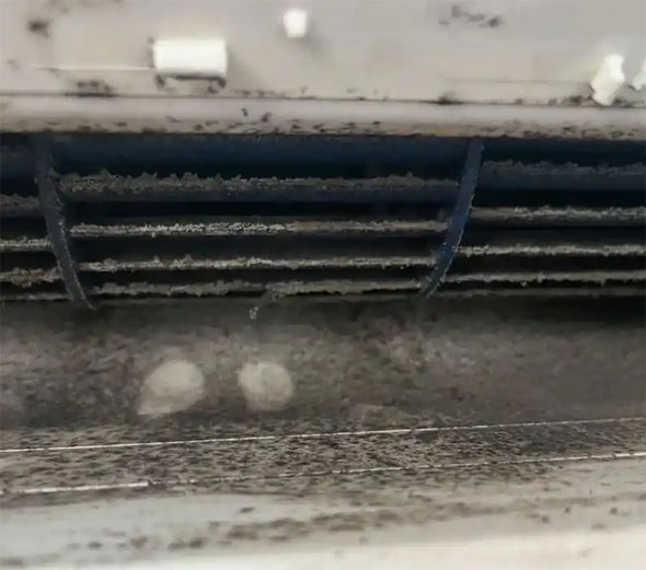 泗阳空调吹的风有股烧焦味是怎么回事